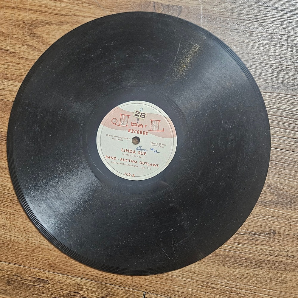 Joe Lewis, Rhythm Outlaws -  Linda Sue / Don't Call Me Sweetie 	78RPM‎ V+/V+